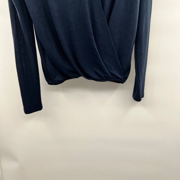 Vero Moda Women's Long Sleeve Surplice Lightweight Sweater Navy Size Medium - Picture 5 of 9